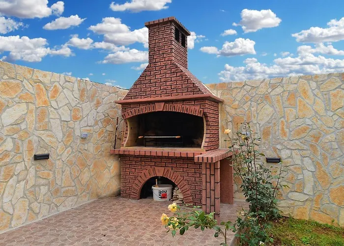 Anto 1772 * פולה